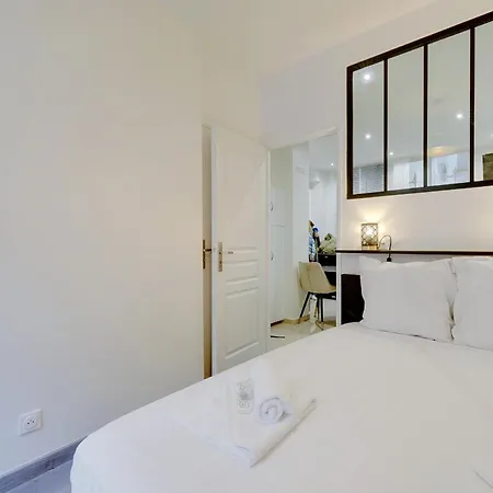 Comfortable Marx Dormoy Apartment *