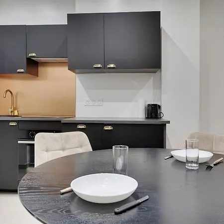 Comfortable Marx Dormoy * París