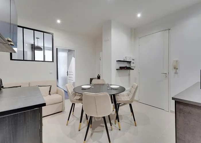 Comfortable Marx Dormoy Paris